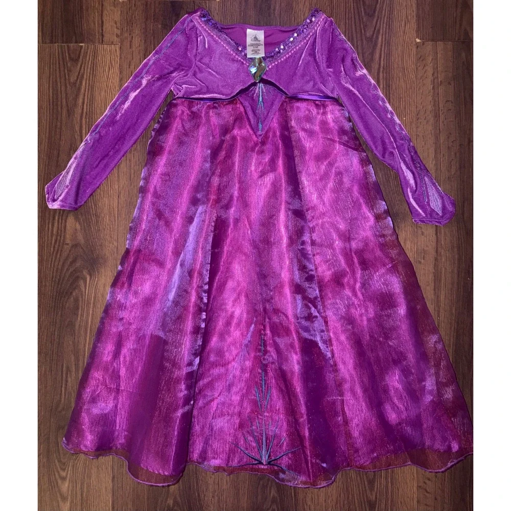 Disney Frozen 2 Elsa Queen Dress Girls 5/6 Purple Excellent Costume Halloween